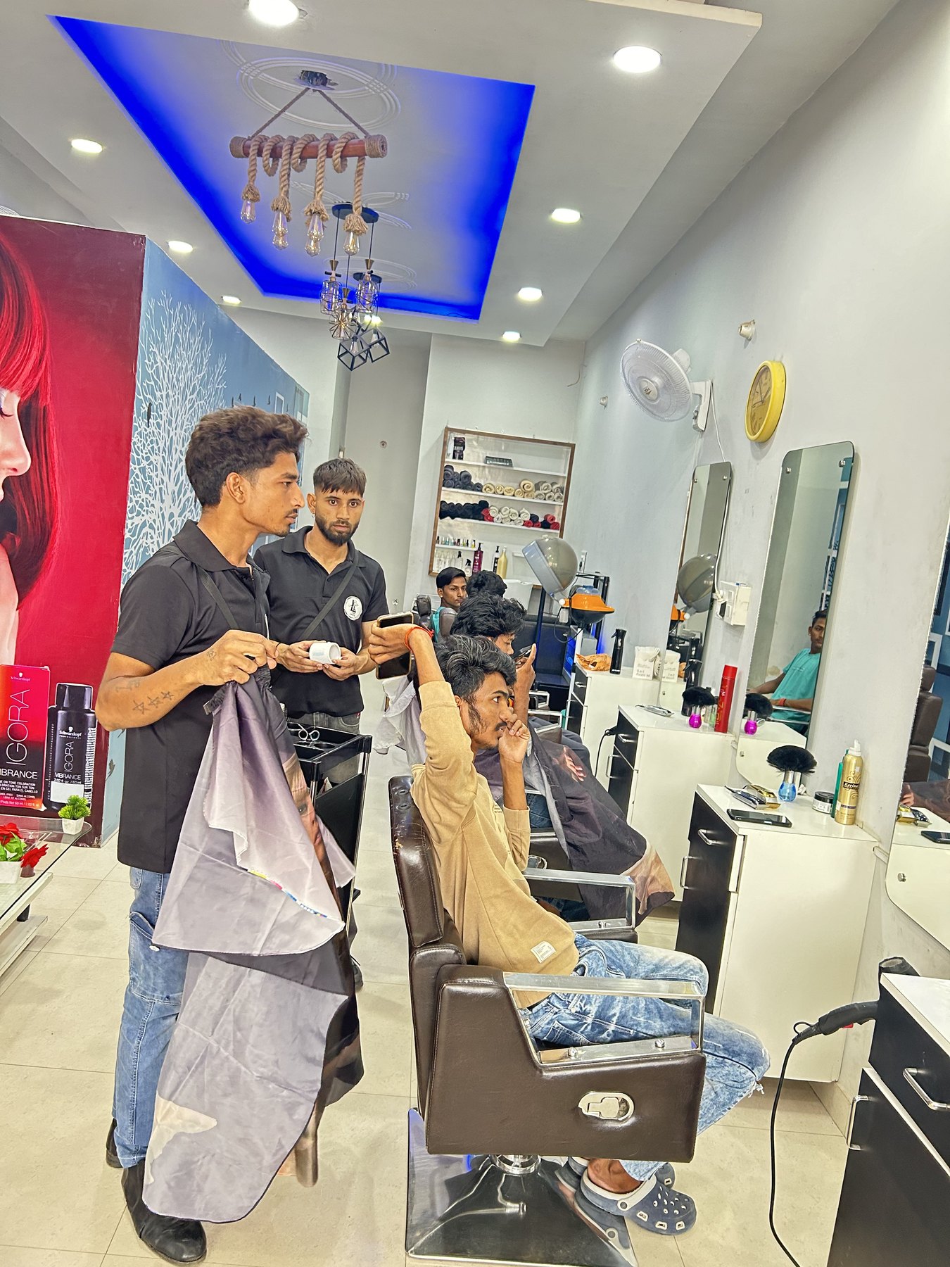 Men’s haircut at Luxe Lights